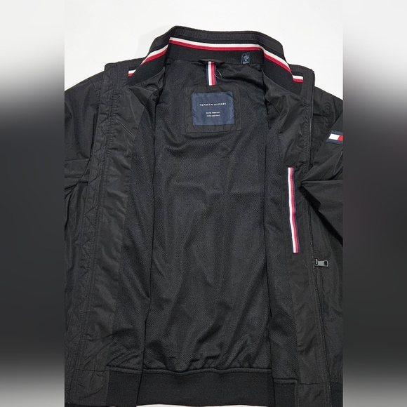 NWT Tommy Hilfiger Men's Legacy Water and Wind Resistant  Bomber Jacket Size L - Picture 5 of 11